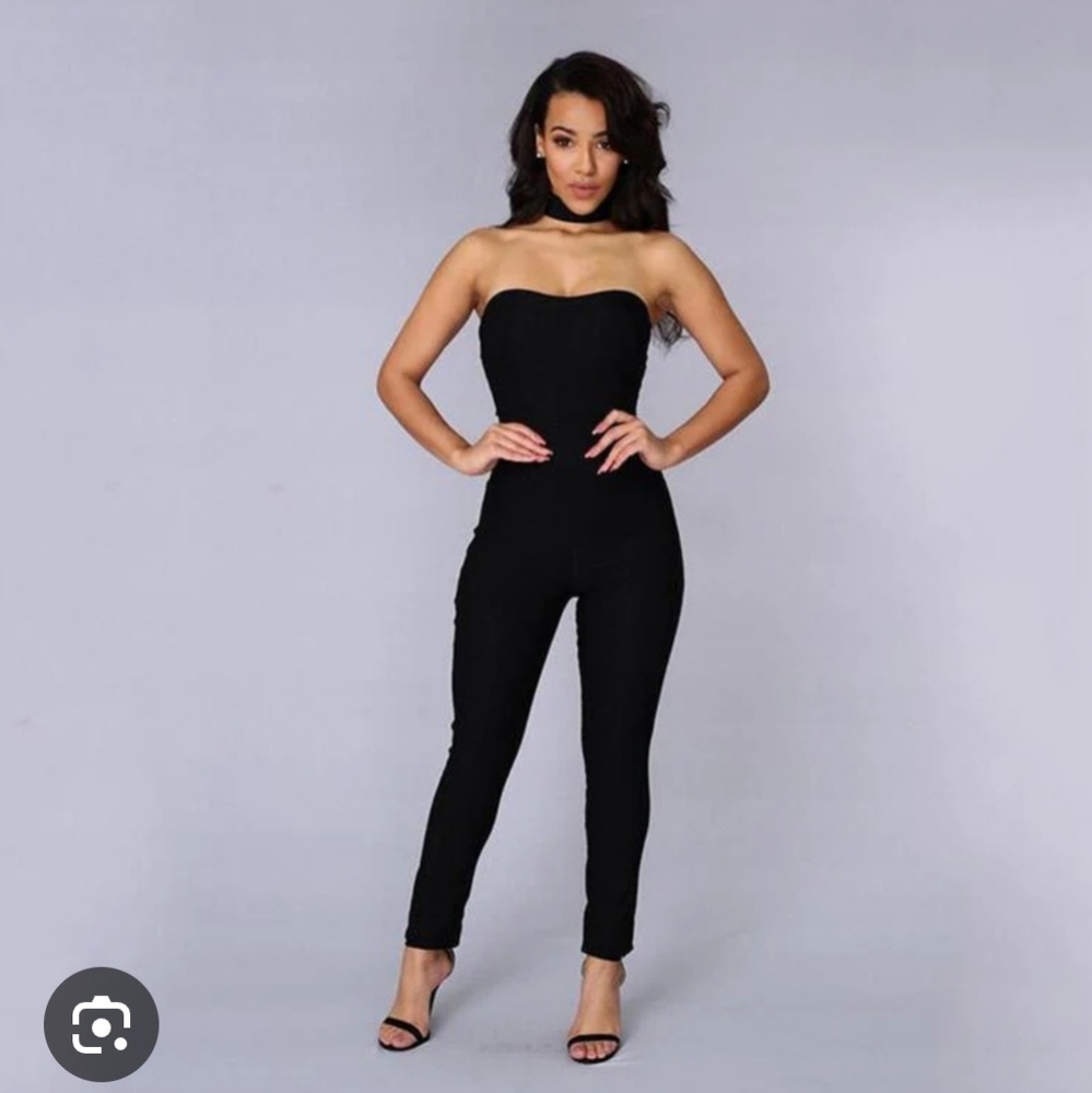 NEW NWOT Elegant Black Strapless Jumpsuit-Small